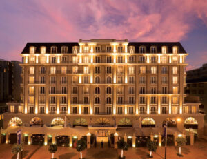 Cape Royale Hotel