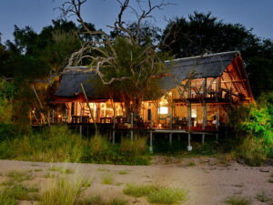 Rhino Post Safari Lodge